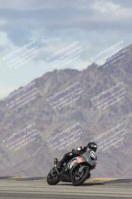 media/Nov-16-2025-Race Pace (Sun) [[8c5fa54630]]/Verified Riders/5-Turn 9 (1135am)/